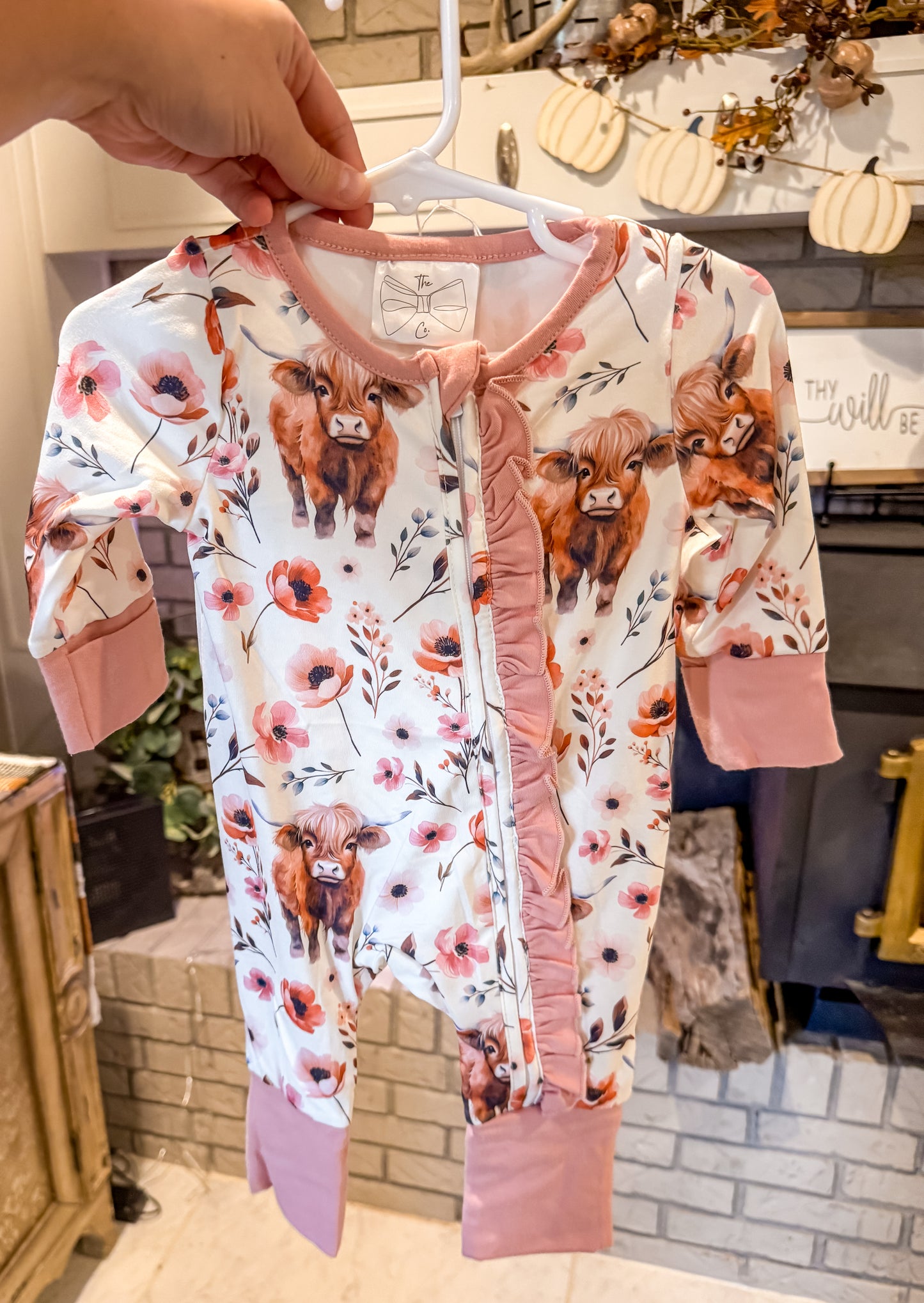 Highland Cutie Ruffle Zippy